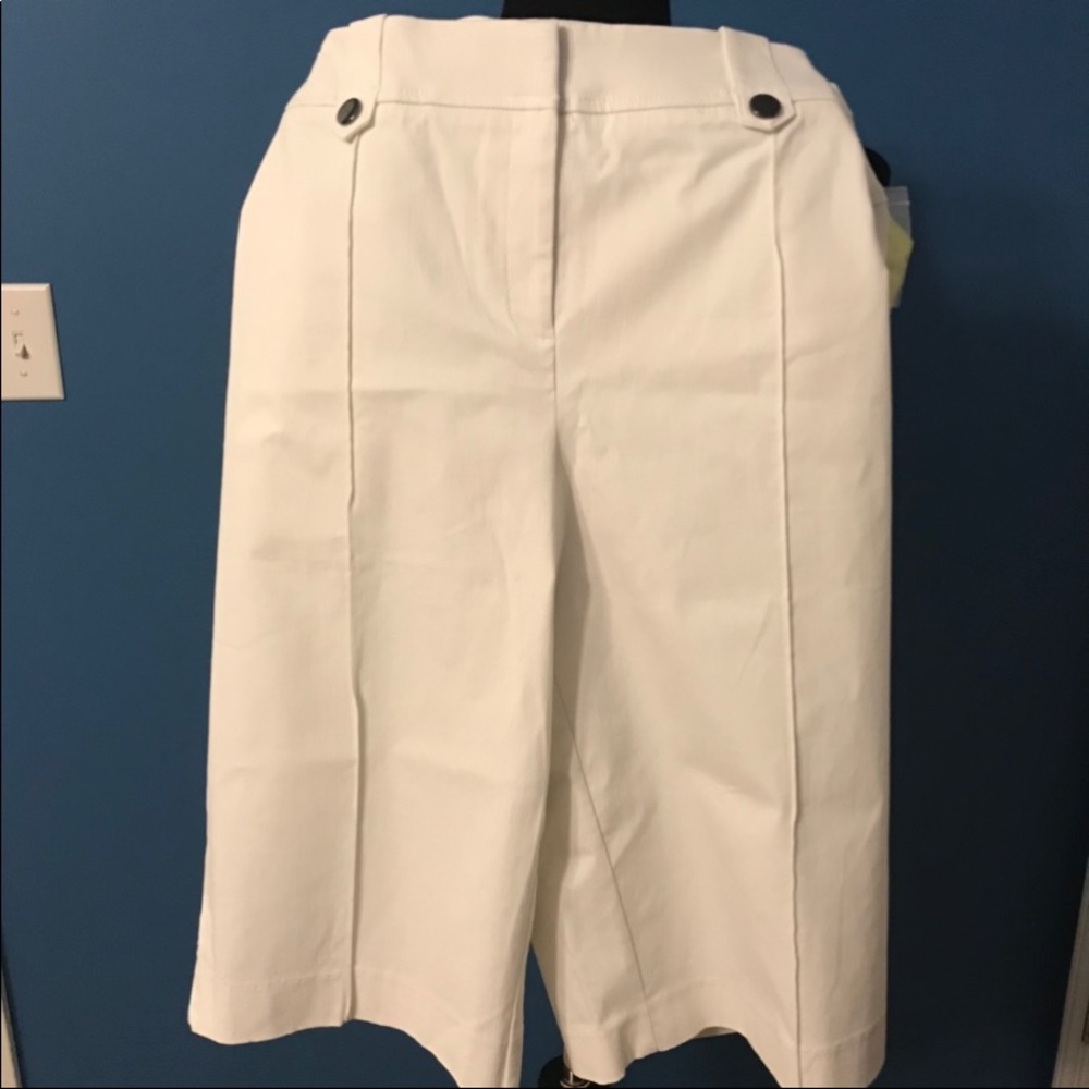 Skimmer length with tummy control capris NWT 22W